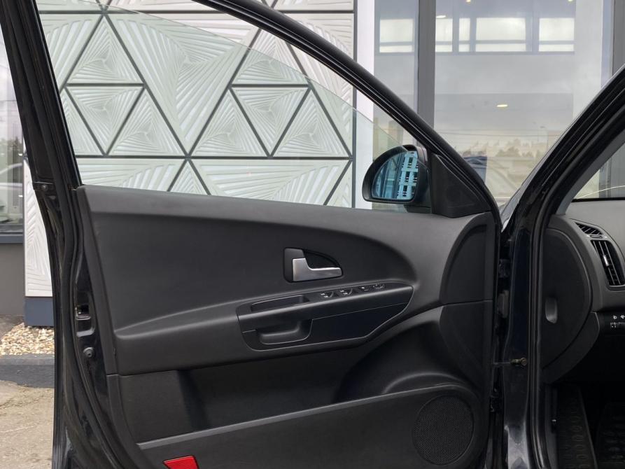Kia Ceed I Москва  - изображение 15