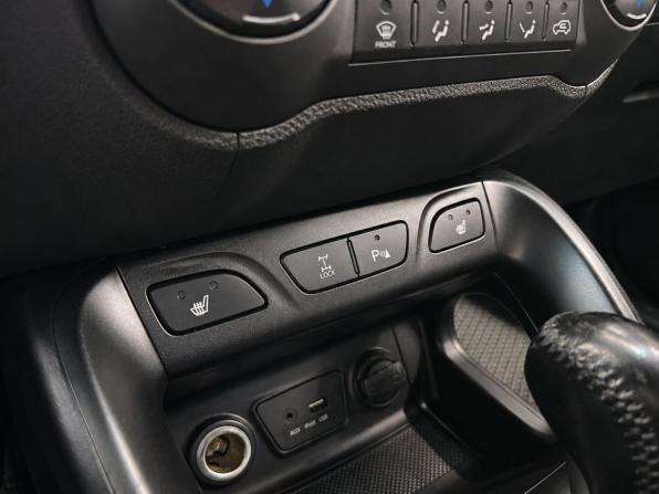 Hyundai ix35 I Рестайлинг с пробегом 2015 года, цена 1 399 000 рублей, 180000 км, внедорожник, Автокод Объявления