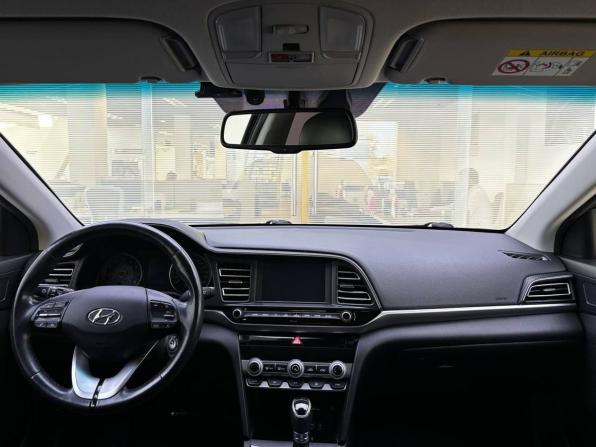 Hyundai Elantra VI (AD) Рестайлинг с пробегом 2020 года, цена 1 735 000 рублей, 67000 км, седан, Автокод Объявления