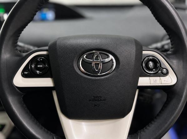 Toyota Prius IV (XW50) с пробегом 2018 года, цена 1 450 000 рублей, 239351 км, лифтбек, Автокод Объявления