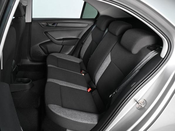 Skoda Rapid II с пробегом 2021 года, цена 1 699 000 рублей, 94390 км, лифтбек, Автокод Объявления