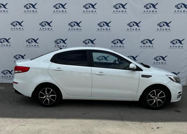 Kia Rio III Рестайлинг с пробегом 2016 года, цена 935 000 рублей, 116338 км, седан, Автокод Объявления