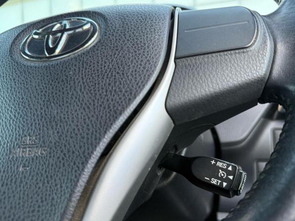 Toyota Noah III (R80) Рестайлинг с пробегом 2019 года, цена 2 999 000 рублей, 94163 км, минивэн, Автокод Объявления