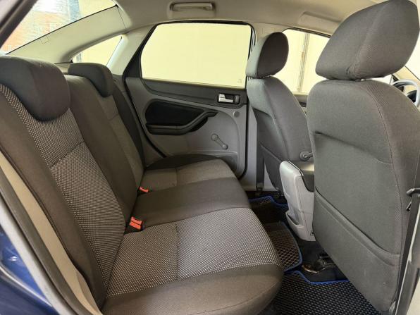 Ford Focus II Рестайлинг с пробегом 2010 года, цена 455 000 рублей, 278646 км, седан, Автокод Объявления