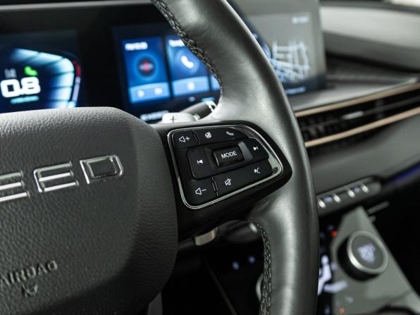 Exeed LX I Рестайлинг с пробегом 2023 года, цена 2 099 700 рублей, 32400 км, внедорожник, Автокод Объявления