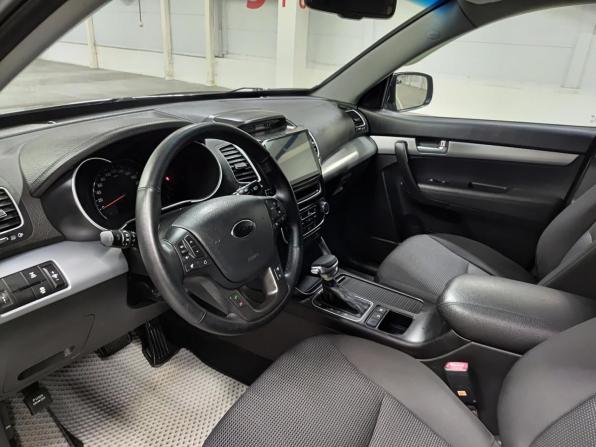 Kia Sorento II Рестайлинг с пробегом 2015 года, цена 1 890 000 рублей, 126894 км, внедорожник, Автокод Объявления