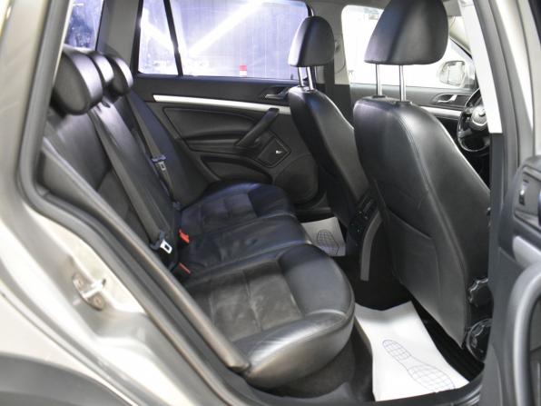 Skoda Octavia II (A5) Рестайлинг с пробегом 2012 года, цена 899 000 рублей, 240050 км, универсал, Автокод Объявления