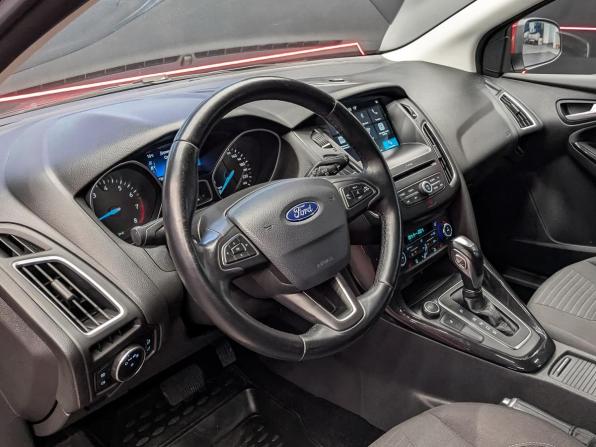 Ford Focus III Рестайлинг с пробегом 2017 года, цена 1 050 000 рублей, 135787 км, хэтчбек, Автокод Объявления