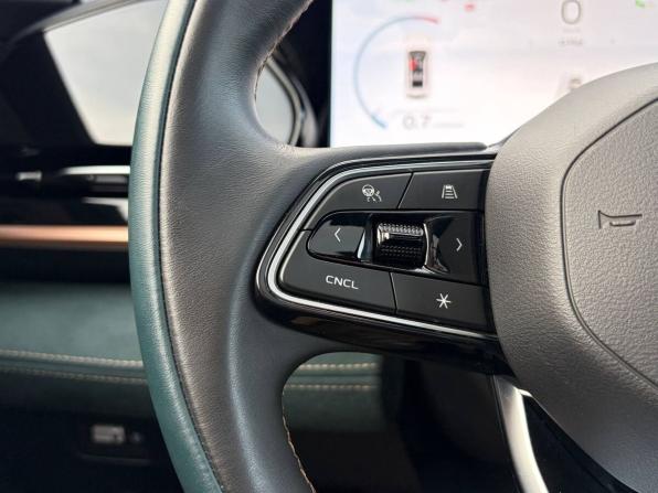 Geely Monjaro I с пробегом 2023 года, цена 3 175 000 рублей, 28000 км, внедорожник, Автокод Объявления