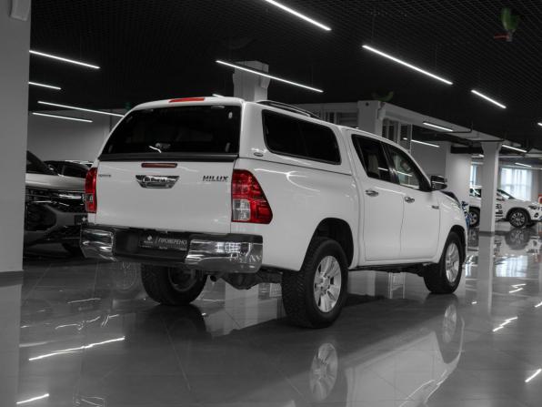 Toyota Hilux VIII с пробегом 2017 года, цена 3 200 000 рублей, 115284 км, пикап, Автокод Объявления
