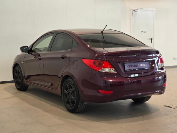 Hyundai Solaris I с пробегом 2011 года, цена 650 000 рублей, 170286 км, седан, Автокод Объявления