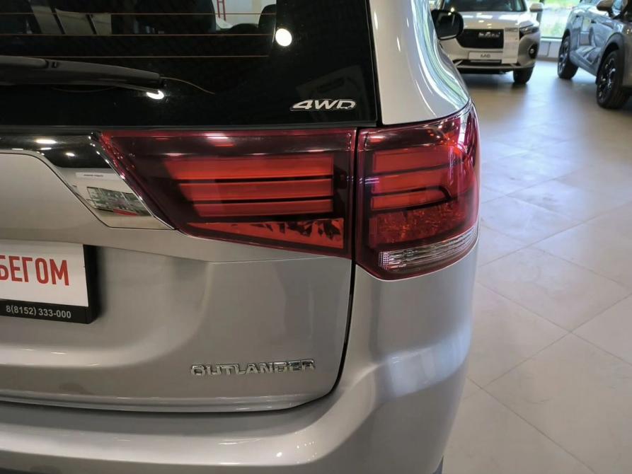 Mitsubishi Outlander III Рестайлинг 2 Апатиты  - изображение 19