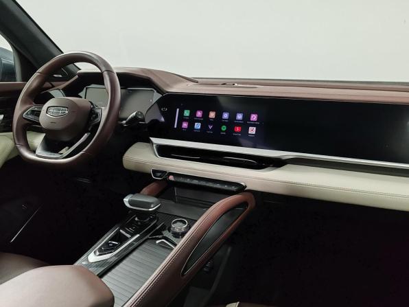 Geely Monjaro I с пробегом 2023 года, цена 3 450 000 рублей, 44215 км, внедорожник, Автокод Объявления