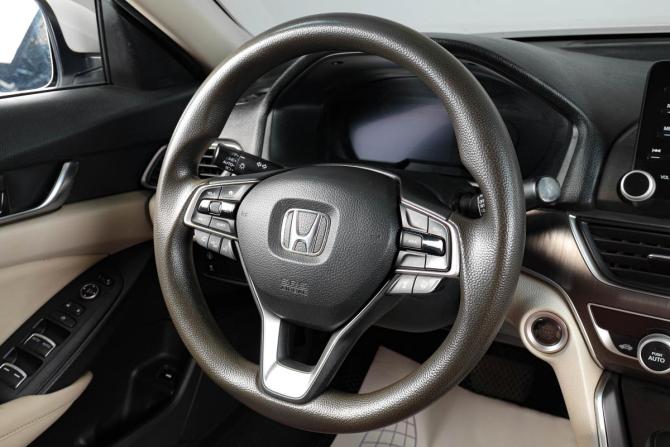 Honda Accord X с пробегом 2019 года, цена 1 899 000 рублей, 230000 км, седан, Автокод Объявления