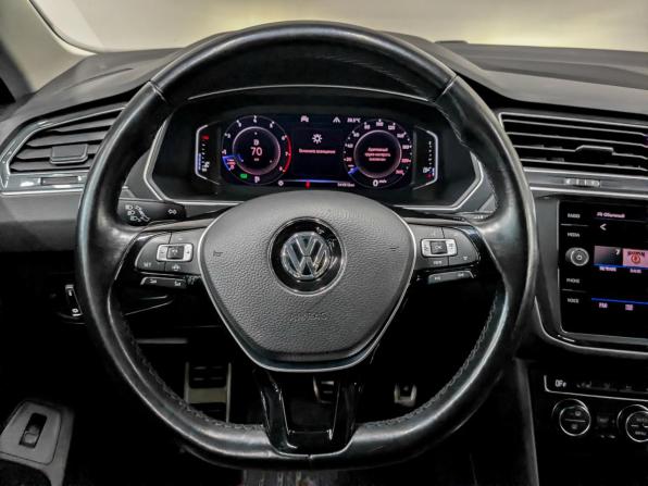 Volkswagen Tiguan II с пробегом 2019 года, цена 2 350 000 рублей, 141508 км, внедорожник, Автокод Объявления