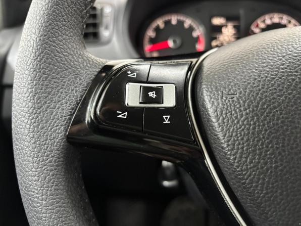Volkswagen Polo V Рестайлинг с пробегом 2020 года, цена 1 120 000 рублей, 112763 км, седан, Автокод Объявления
