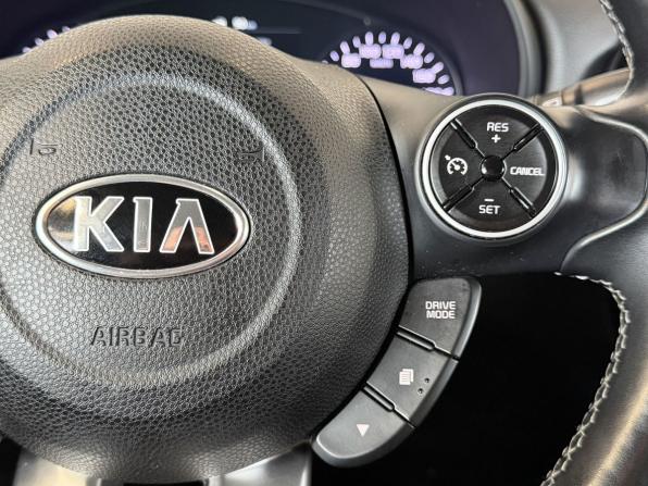 Kia Soul II Рестайлинг с пробегом 2018 года, цена 1 820 000 рублей, 55000 км, хэтчбек, Автокод Объявления