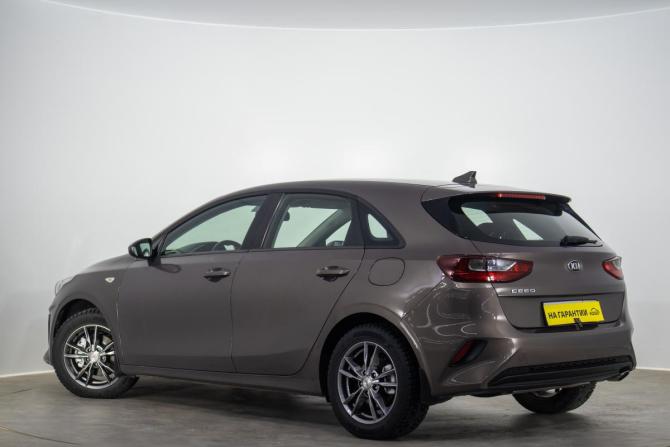 Kia Ceed III с пробегом 2018 года, цена 1 859 000 рублей, 71000 км, хэтчбек, Автокод Объявления