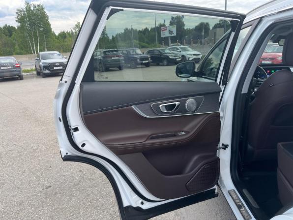 Chery Tiggo 8 Pro Max I с пробегом 2023 года, цена 2 740 000 рублей, 23700 км, внедорожник, Автокод Объявления
