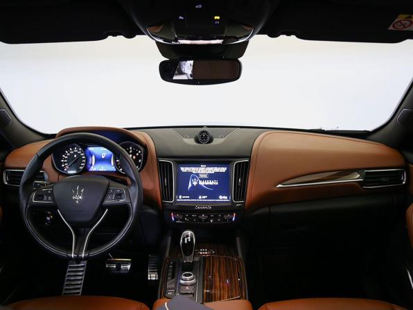 Maserati Levante I с пробегом 2018 года, цена 5 650 000 рублей, 46354 км, внедорожник, Автокод Объявления