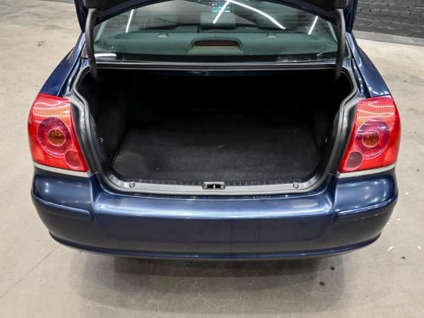 Toyota Avensis II с пробегом 2004 года, цена 620 000 рублей, 351774 км, седан, Автокод Объявления