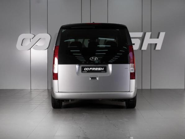 Hyundai Staria I с пробегом 2022 года, цена 5 270 000 рублей, 25365 км, минивэн, Автокод Объявления