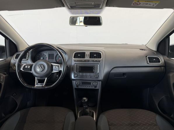 Volkswagen Polo V Рестайлинг с пробегом 2020 года, цена 1 275 000 рублей, 76153 км, седан, Автокод Объявления