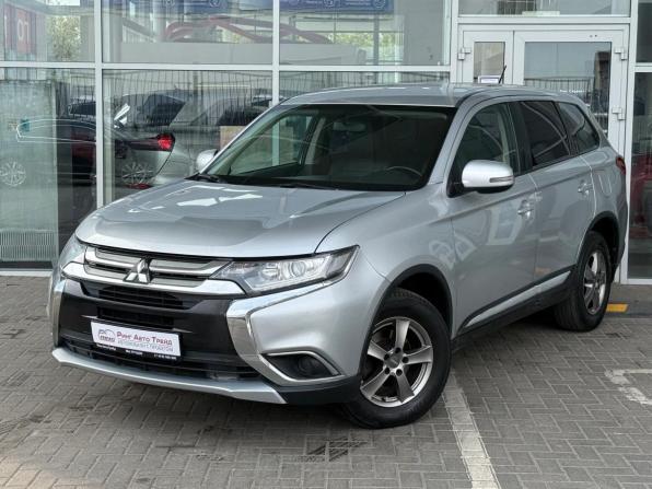 Mitsubishi Outlander III Рестайлинг 2 с пробегом 2015 года, цена 1 649 000 рублей, 166002 км, внедорожник, Автокод Объявления