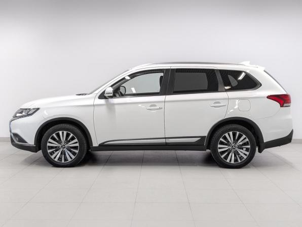 Mitsubishi Outlander III Рестайлинг 3 с пробегом 2021 года, цена 2 350 000 рублей, 98685 км, внедорожник, Автокод Объявления