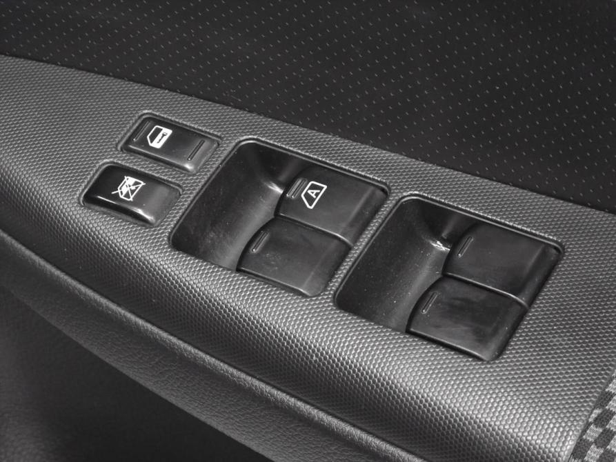 Nissan Note I Красноярск  - изображение 19