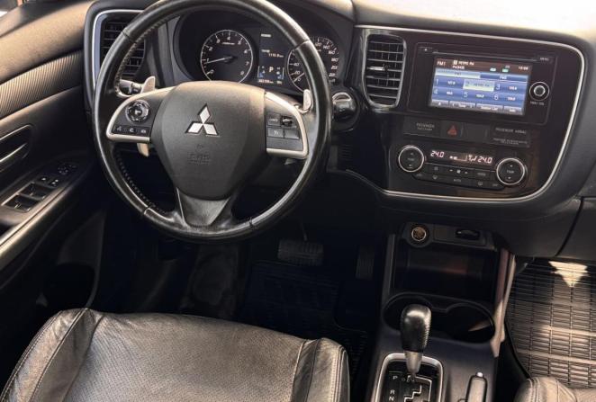 Mitsubishi Outlander II Рестайлинг с пробегом 2013 года, цена 1 020 000 рублей, 383159 км, внедорожник, Автокод Объявления