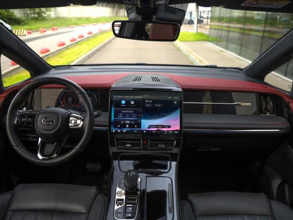 GAC M8 с пробегом 2024 года, цена 4 499 000 рублей, 21000 км, минивэн, Автокод Объявления