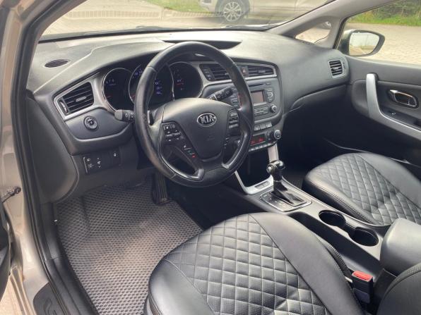 Kia Ceed II Рестайлинг с пробегом 2016 года, цена 1 299 000 рублей, 137000 км, хэтчбек, Автокод Объявления