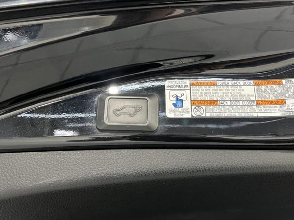 Toyota RAV4 IV (XA40) Рестайлинг с пробегом 2017 года, цена 2 275 000 рублей, 141595 км, внедорожник, Автокод Объявления