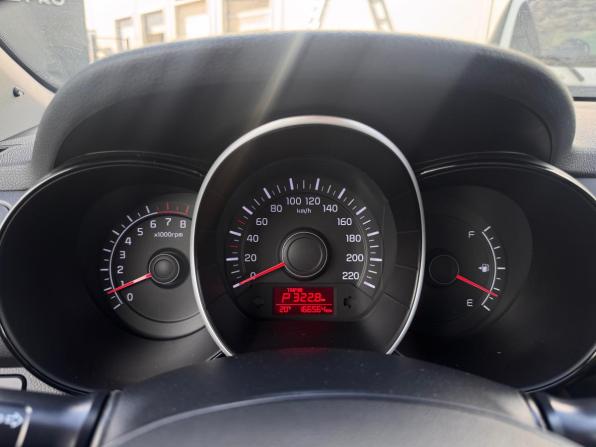 Kia Rio III Рестайлинг с пробегом 2016 года, цена 935 000 рублей, 160000 км, хэтчбек, Автокод Объявления
