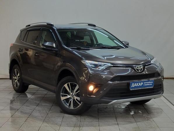 Toyota RAV4 IV (XA40) Рестайлинг с пробегом 2018 года, цена 2 390 000 рублей, 143000 км, внедорожник, Автокод Объявления
