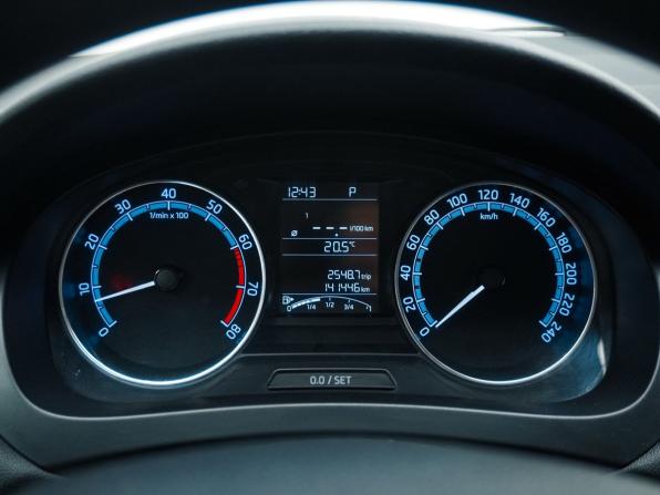 Skoda Rapid I Рестайлинг с пробегом 2019 года, цена 1 359 000 рублей, 141446 км, лифтбек, Автокод Объявления