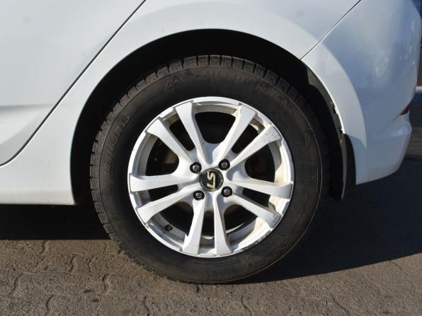Hyundai Solaris I Рестайлинг с пробегом 2015 года, цена 794 000 рублей, 158114 км, хэтчбек, Автокод Объявления
