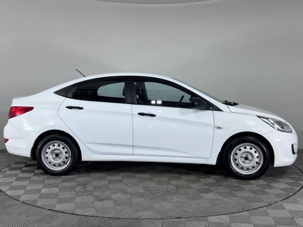 Hyundai Solaris I с пробегом 2013 года, цена 670 000 рублей, 172040 км, седан, Автокод Объявления