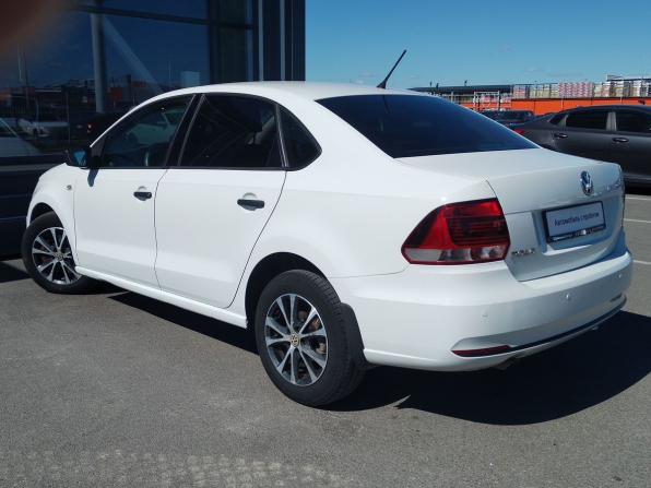 Volkswagen Polo V Рестайлинг с пробегом 2016 года, цена 1 105 000 рублей, 127200 км, седан, Автокод Объявления