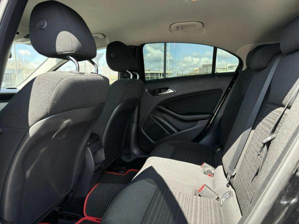 Mercedes-Benz A-Класс III (W176) с пробегом 2015 года, цена 1 140 000 рублей, 201634 км, хэтчбек, Автокод Объявления
