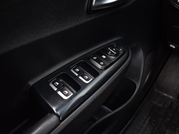 Kia Rio IV с пробегом 2019 года, цена 1 430 000 рублей, 199981 км, хэтчбек, Автокод Объявления