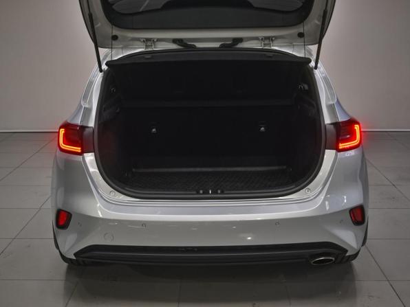 Kia Ceed III с пробегом 2019 года, цена 1 599 000 рублей, 89000 км, хэтчбек, Автокод Объявления