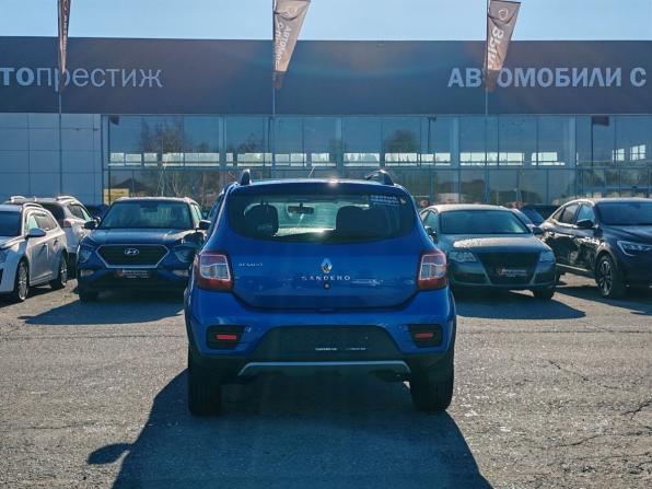 Renault Sandero II с пробегом 2017 года, цена 925 000 рублей, 165115 км, хэтчбек, Автокод Объявления
