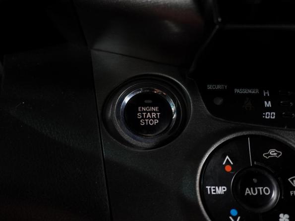 Toyota RAV4 III (XA30) с пробегом 2010 года, цена 1 329 000 рублей, 243144 км, внедорожник, Автокод Объявления