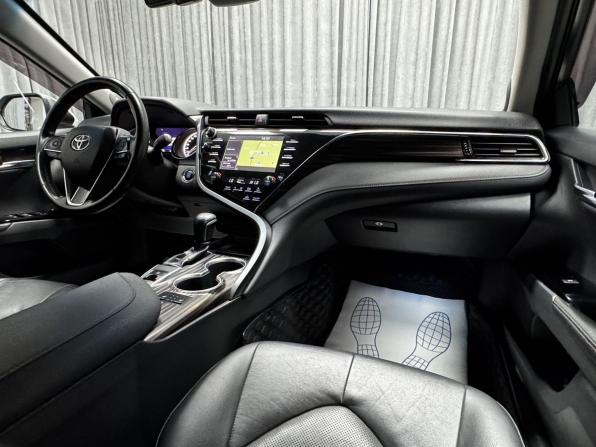 Toyota Camry VIII (XV70) с пробегом 2018 года, цена 2 750 000 рублей, 99184 км, седан, Автокод Объявления