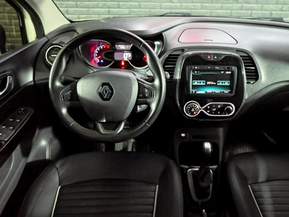 Renault Kaptur I с пробегом 2019 года, цена 1 230 000 рублей, 219155 км, внедорожник, Автокод Объявления