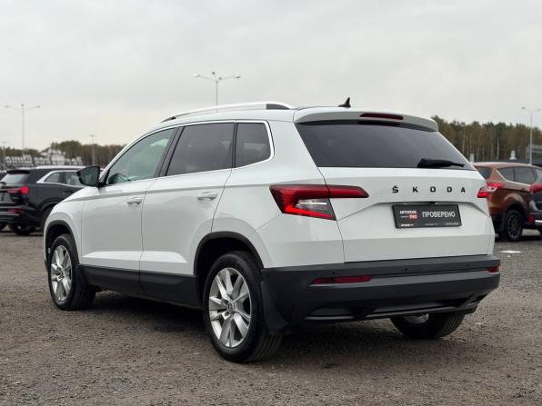 Skoda Karoq I с пробегом 2021 года, цена 1 995 000 рублей, 133859 км, внедорожник, Автокод Объявления