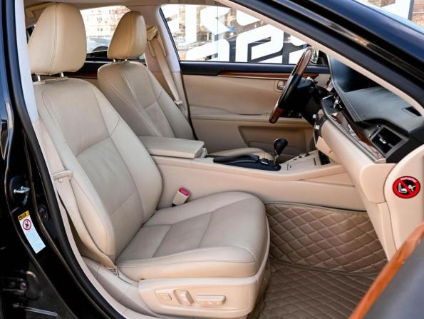Lexus ES VI с пробегом 2012 года, цена 1 639 000 рублей, 250100 км, седан, Автокод Объявления