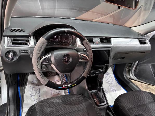 Skoda Rapid I с пробегом 2014 года, цена 870 000 рублей, 130104 км, лифтбек, Автокод Объявления